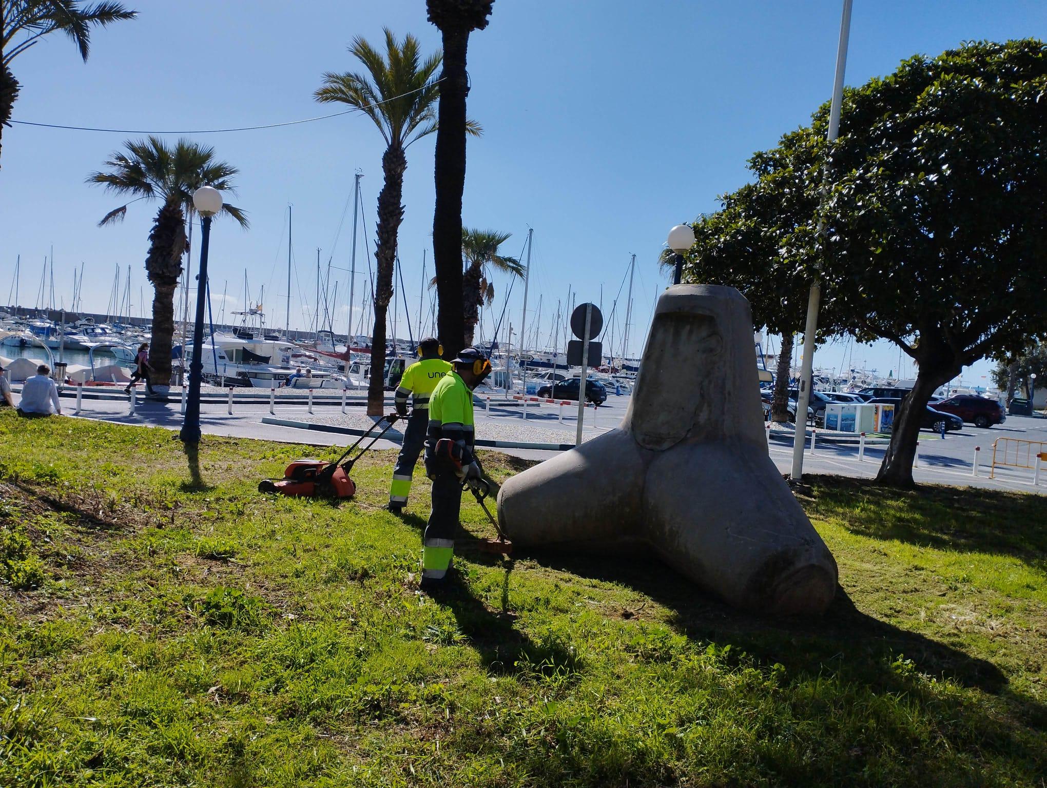 La empresa social UNEI mantendrá las zonas verdes del Puerto Deportivo de Benalmádena