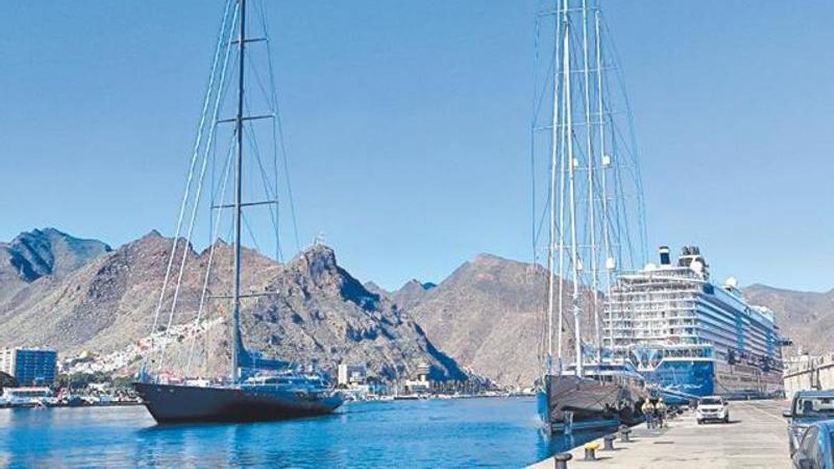 Puertos Canarios mira a los megayates para diversificar su actividad hasta 2030