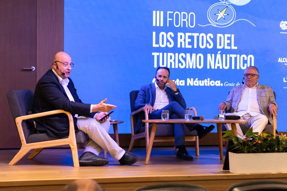 “La actividad turística forma parte esencial del modelo portuario de Baleares”